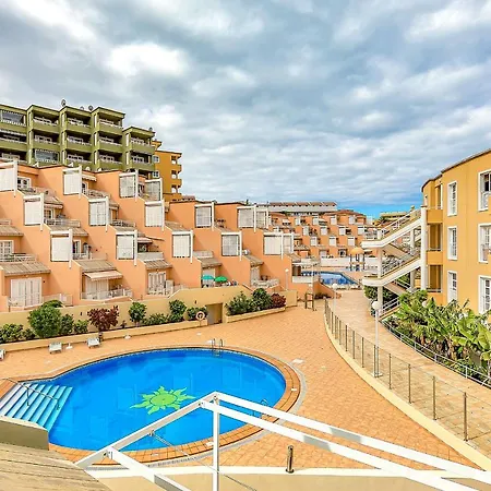 Orlando Tenerife * أذيخي